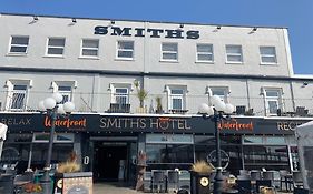 Smiths Hotel